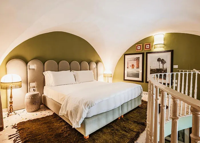 Palazzo Flora Hotel *